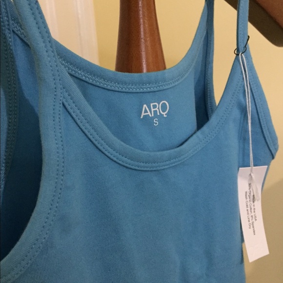 ARQ retired sky blue crop tank - Picture 3 of 8